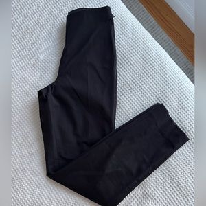 ‼️MOVING‼️Must go🚨 size 4 black ankle cut Everlane pants